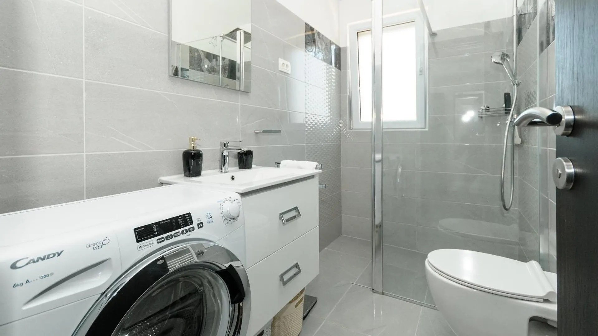Luxury Villa With Heated Pool, Terrace, And Outdoor Amenities For Relaxation Trogir Croatia